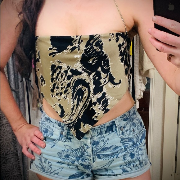 Forever 21 Rhinestone Top 💎 - Picture 2 of 5